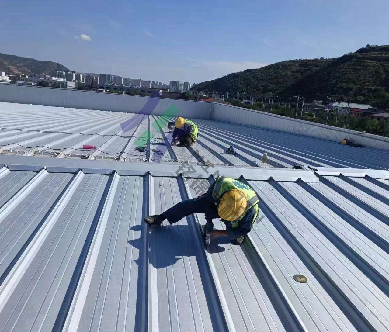 河南专注钢结构工程服务厂家 屋面改造彩钢翻新tpo防水工程 助力企业解决各种复杂的钢结构维护难题 河南铭锦新材料有限公司 河南铭锦新 